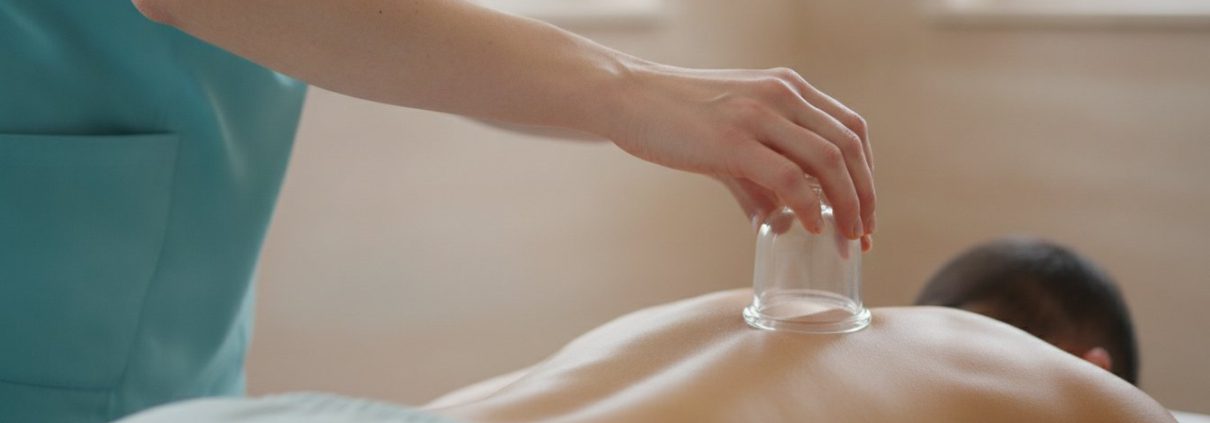 Sertifisering i kopping behandling: Din komplette guide til profesjonell utdanning i 2026